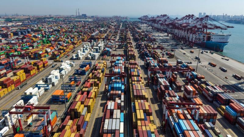 Çin'in doğusundaki Shandong eyaletinin Qingdao Limanı’ndaki konteynerler, 9 Mayıs 2026 / Fotoğraf: AFP