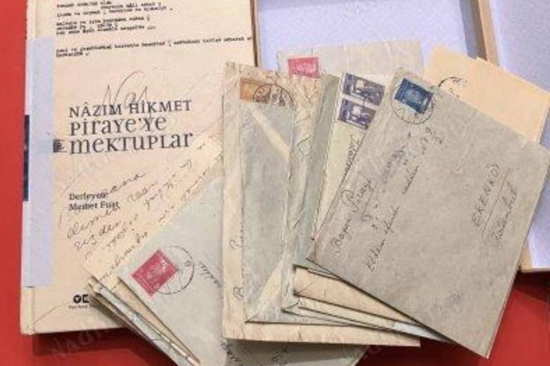 Nâzım Hikmet’in mektupları, şairin yalnızca kamusal mücadelesine değil, özel hayatına ve duygusal dünyasına da açılan bir pencere sunuyor / Fotoğraf: Nadir Kitap