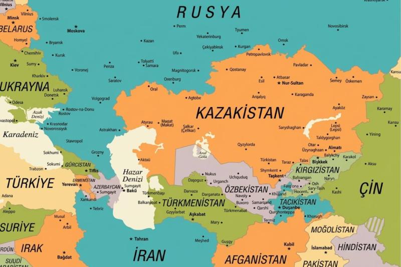 Kafkasya ile Orta Asya’yı gösteren siyasi harita. Bölge, Rusya, Çin, Türkiye ve Batılı güçlerin çıkarlarının kesiştiği stratejik bir hat üzerinde bulunuyor