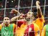 Galatasaray'la 100 maçına çıkan Belhanda Dinamo Kiev'e 250 bin euro