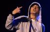 Eminem yeni şarkısında maske takmayanları hedef aldı