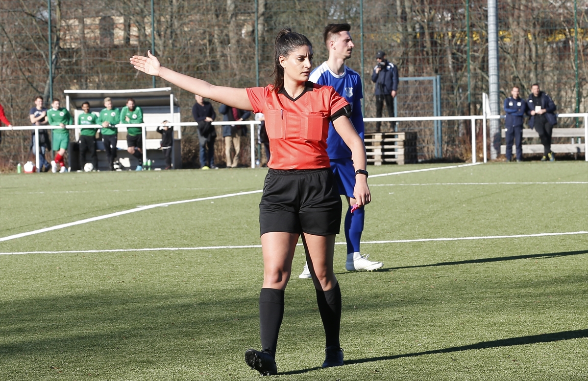 Aylin Acur (2).jpg