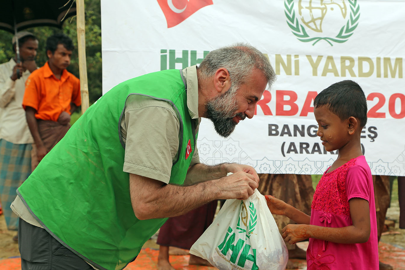 İHH-bangladeş-kurban.jpg