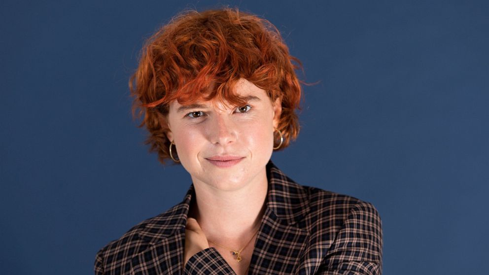 Jessie Buckley (1).jpg