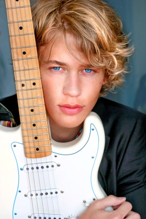 Austin Butler (14) .jpeg