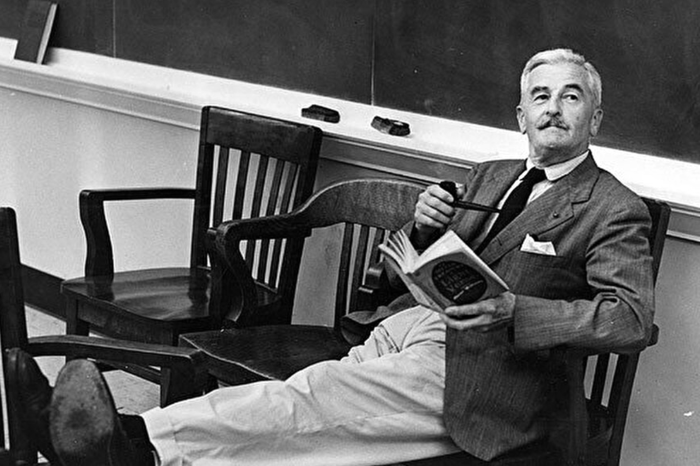 William Faulkner (2).jpg