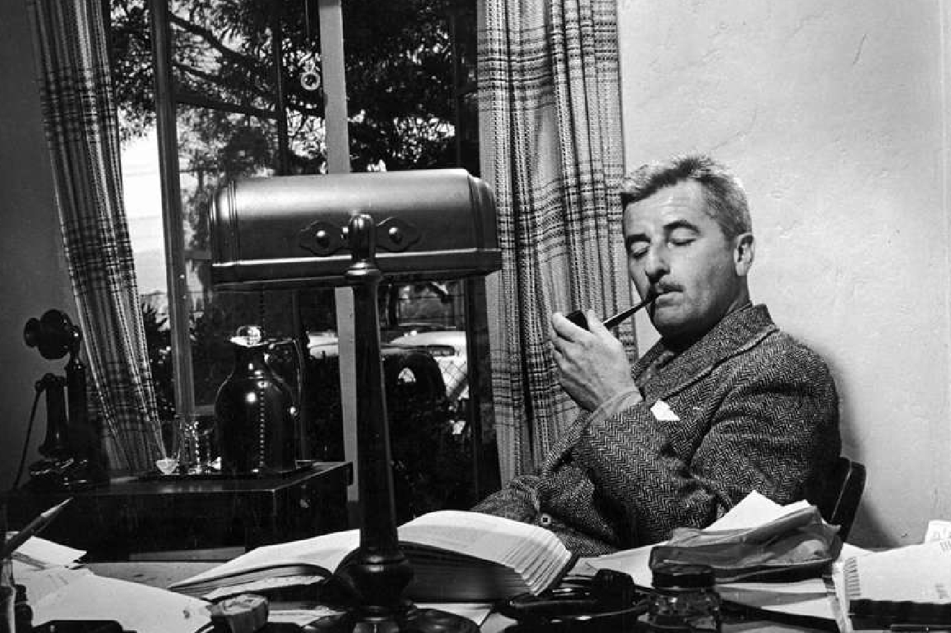 William Faulkner (1).jpg