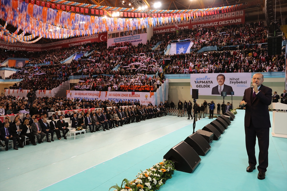 Cumhurbaşkanı ve AK Parti Genel Başkanı Recep Tayyip Erdoğan, AK Parti İzmir Belediye Başkan Adaylarını Tanıtım.jpg